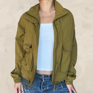 LIV Outdoor Green Waterproof Cargo Jacket Nylon Size Small